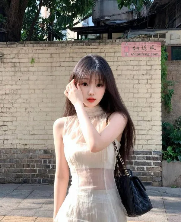 福田清纯女友系妹子 - 广东-深圳 楼凤实拍第2张