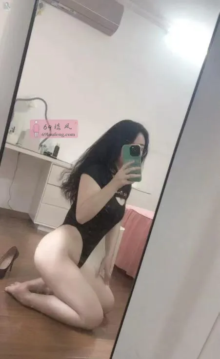 技术流戴眼镜骚货 - 上海-浦东新区 楼凤实拍第2张