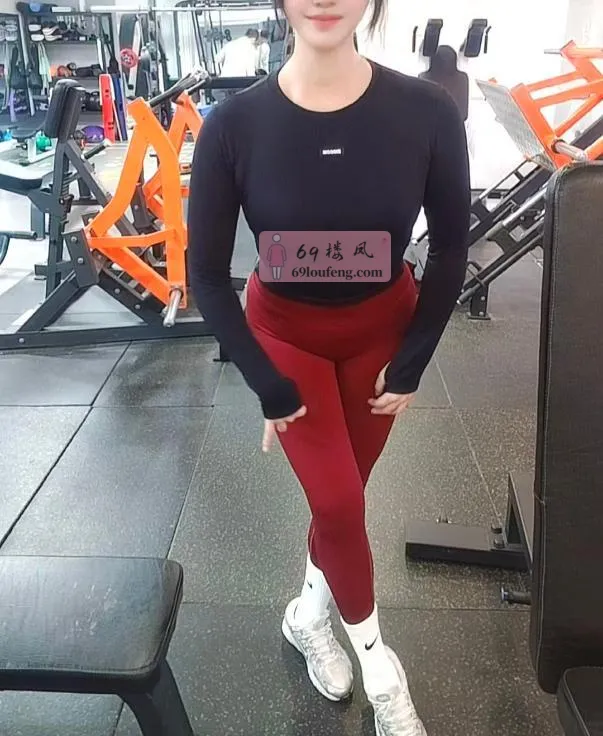 大屁股长腿少妇 - 重庆-渝北区 楼凤实拍第1张
