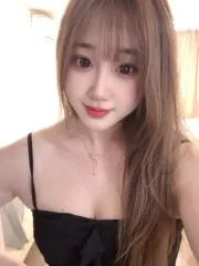 【河南 - 郑州】白嫩性感美女凡凡 最新实拍图片