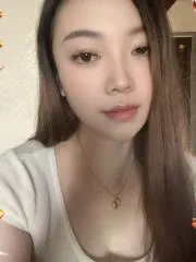 湖北 - 武汉高颜值老师汉阳肤白腿长鱼儿实拍