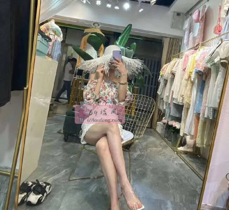 潮喷一字马少妇 - 湖南-长沙 楼凤实拍第2张