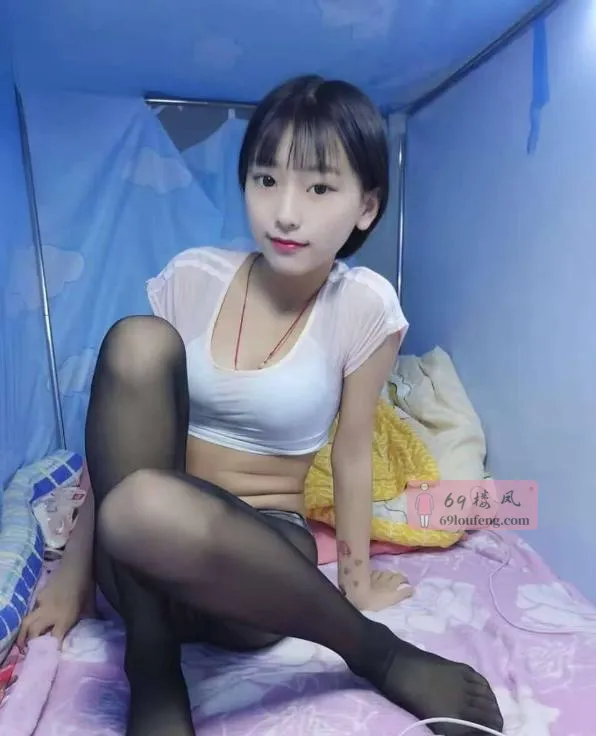 青岛温柔粉嫩小妹妹 - 山东-青岛 楼凤实拍第4张