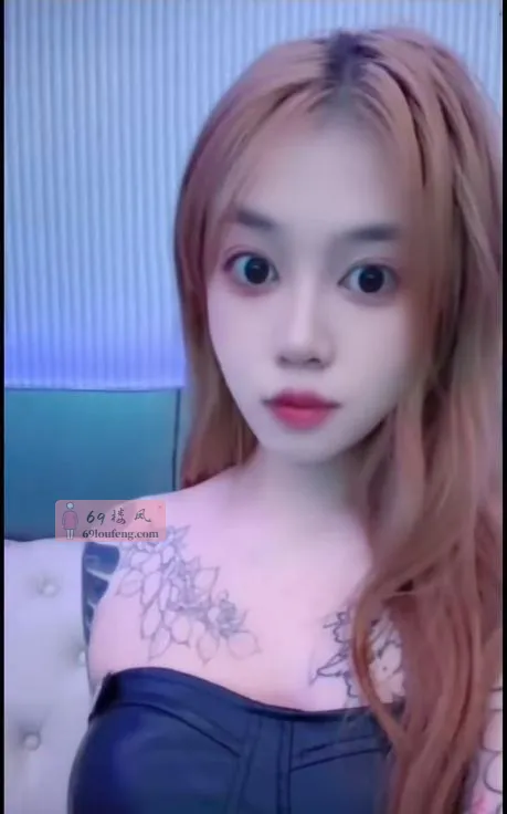 江岸大胸精神小妹 - 湖北-武汉 楼凤实拍第3张