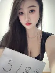 广东 - 深圳 楼凤圈口碑推荐：舌吻长发女神雯雯 照片