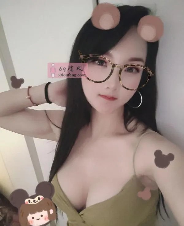 服务系美女 - 江苏-苏州 楼凤实拍第1张