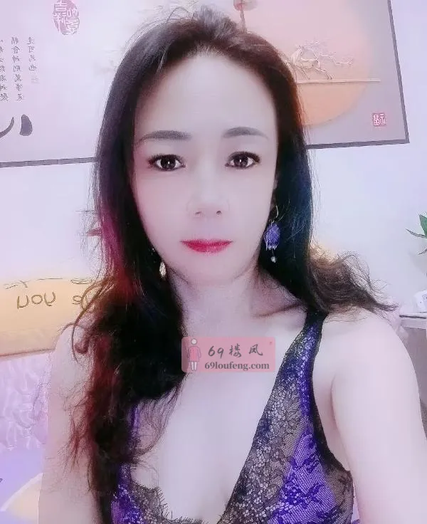 苗条骚熟女 - 江苏-南京 楼凤实拍第3张