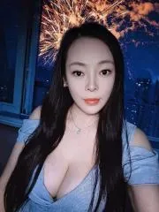 重庆 - 沙坪坝区高颜值老师沙坪坝巨乳莉莉姐实拍