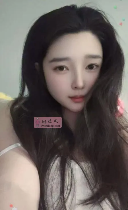 冷白皮高颜美女 - 江苏-南京 楼凤实拍第4张