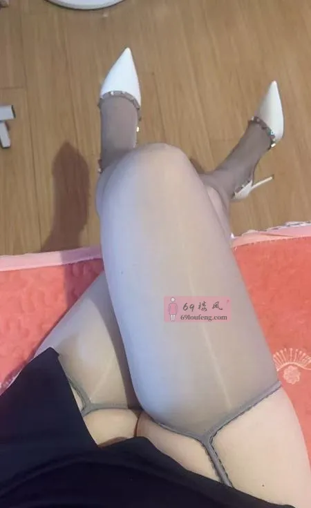 南京超会玩的骚姐姐 - 江苏-南京 楼凤实拍第3张