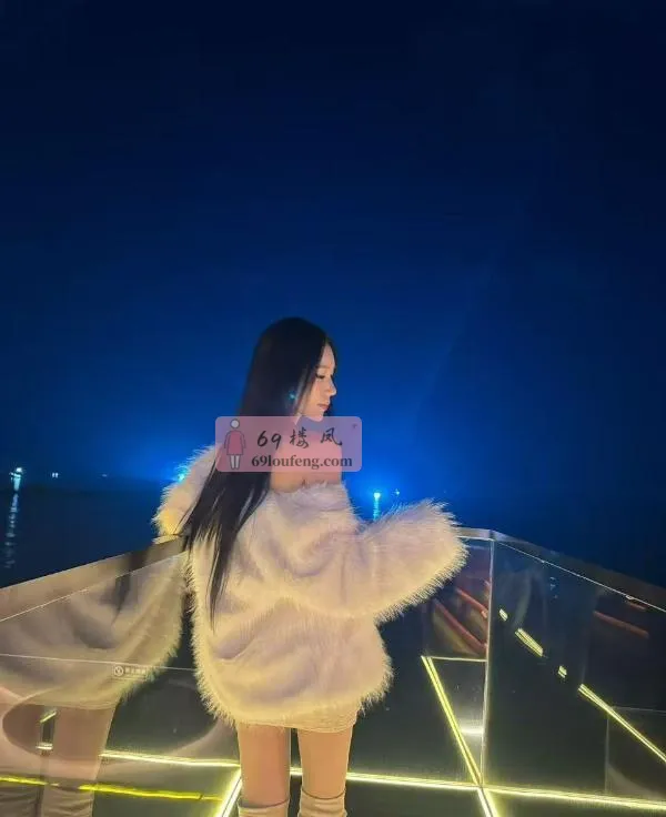 高颜值性感美女 - 湖南-长沙 楼凤实拍第3张