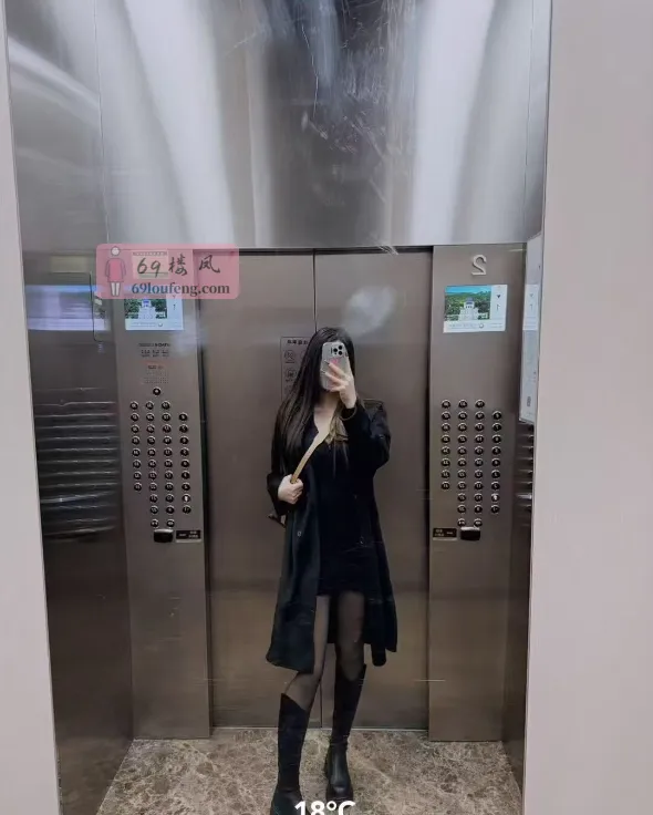 长腿大胸高颜值美女 - 江苏-南京 楼凤实拍第4张