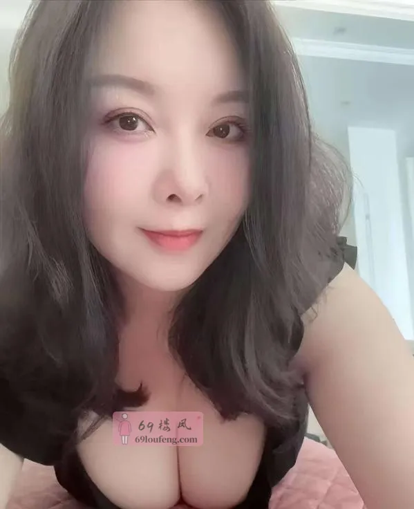风骚大奶服务控骚少妇 - 江西-南昌 楼凤实拍第2张
