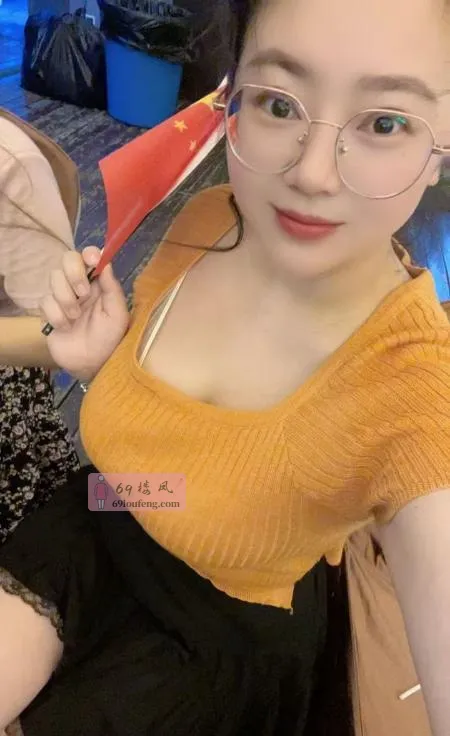 光谷巨乳琦姐 - 湖北-武汉 楼凤实拍第3张
