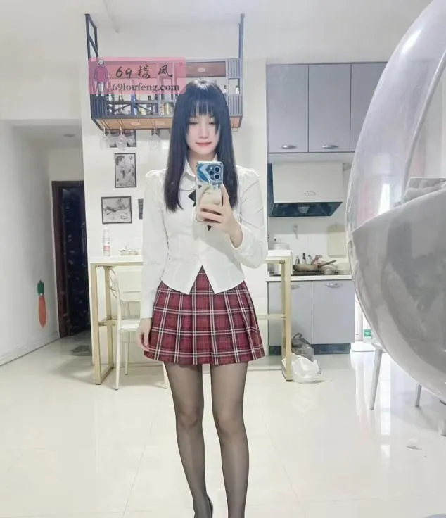 洪山制服长腿美女 - 湖北-武汉 楼凤实拍第1张