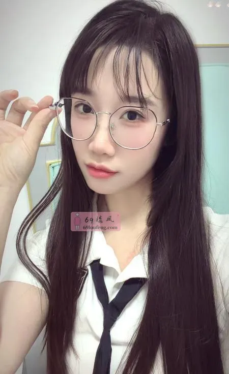 工业园区服务系小姐姐 - 江苏-苏州 楼凤实拍第1张
