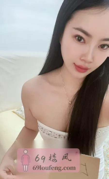 钟楼静静 - 江苏-常州 楼凤实拍第1张
