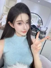 【独家】湖南 - 长沙 老师 长沙高颜值大长腿 内部实拍