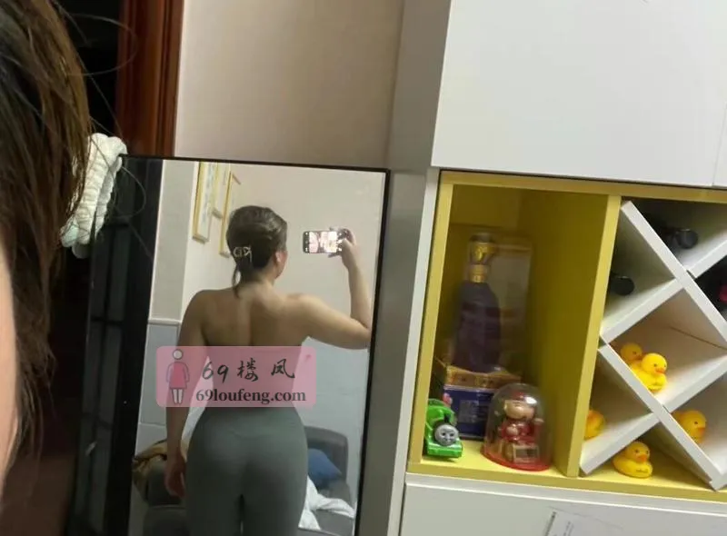 瘾大偷情人妻超配合 - 江苏-南京 楼凤实拍第2张