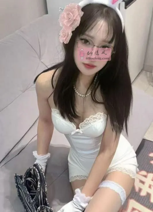 夫子庙眼镜骚妹 - 江苏-南京 楼凤实拍第3张