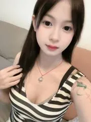 湖北 - 武汉 附近最火老师 江岸零零后可爱小妹 照片墙