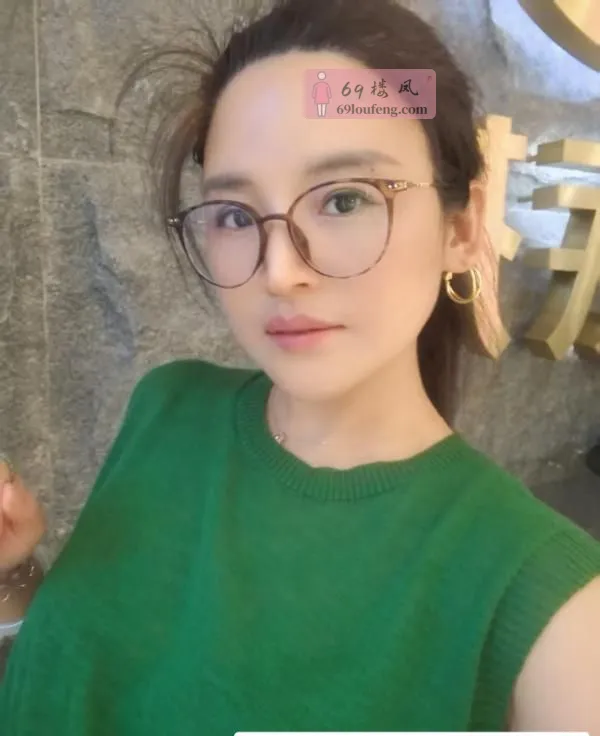 卖花老板娘 - 江苏-常州 楼凤实拍第2张