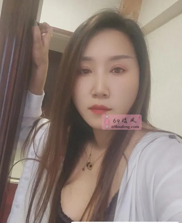 性感的小少妇 - 广东-广州 楼凤实拍第2张