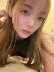 点击查看 广东 - 中山 肤白少毛水多小姐姐 更多实拍详情