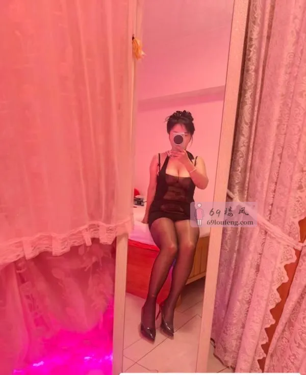 福田大奶肥臀轻熟女 - 广东-深圳 楼凤实拍第3张