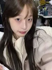 清纯刚下海小妹兼职 在线预约参考图 - 上海 - 徐汇区站街快餐