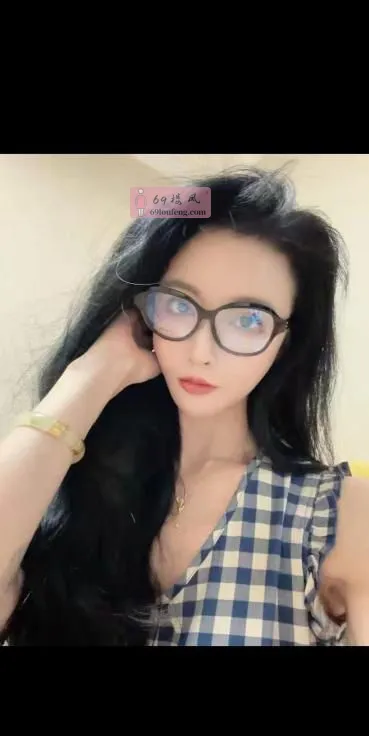 骚女大长腿小姐姐 - 河南-郑州 楼凤实拍第1张
