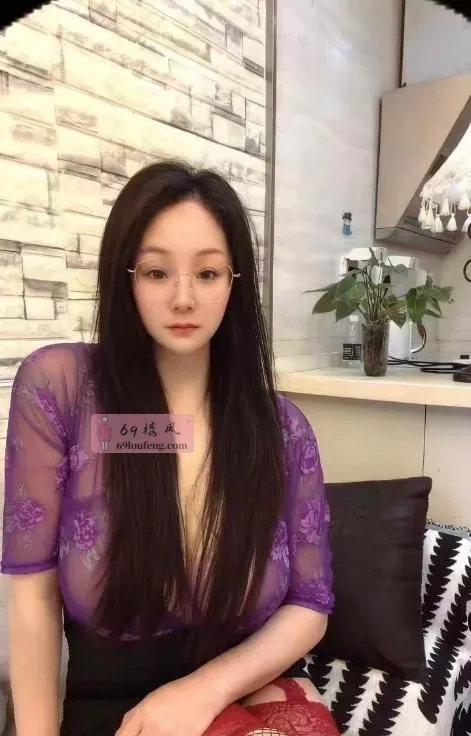 武进巨乳眼镜少妇 - 江苏-常州 楼凤实拍第4张