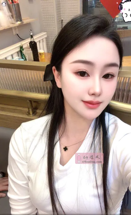 美女服务系 - 江苏-南京 楼凤实拍第3张