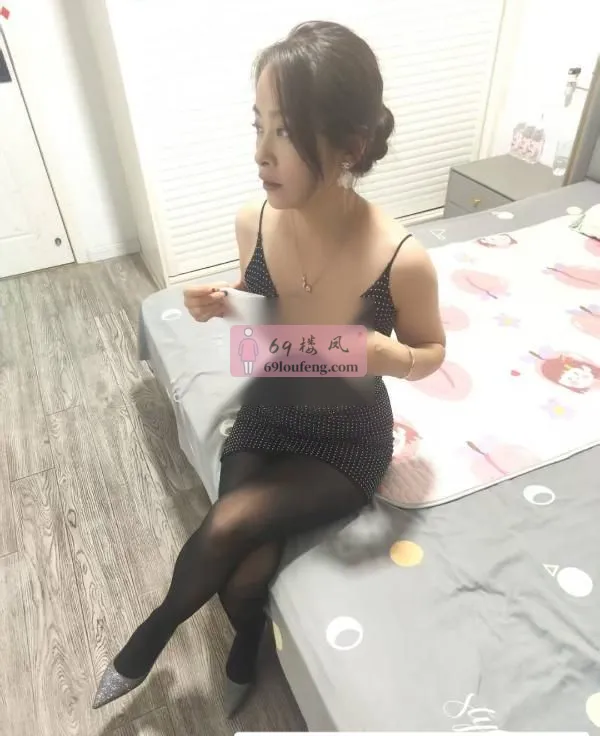 少妇晓雯 - 江苏-南京 楼凤实拍第2张