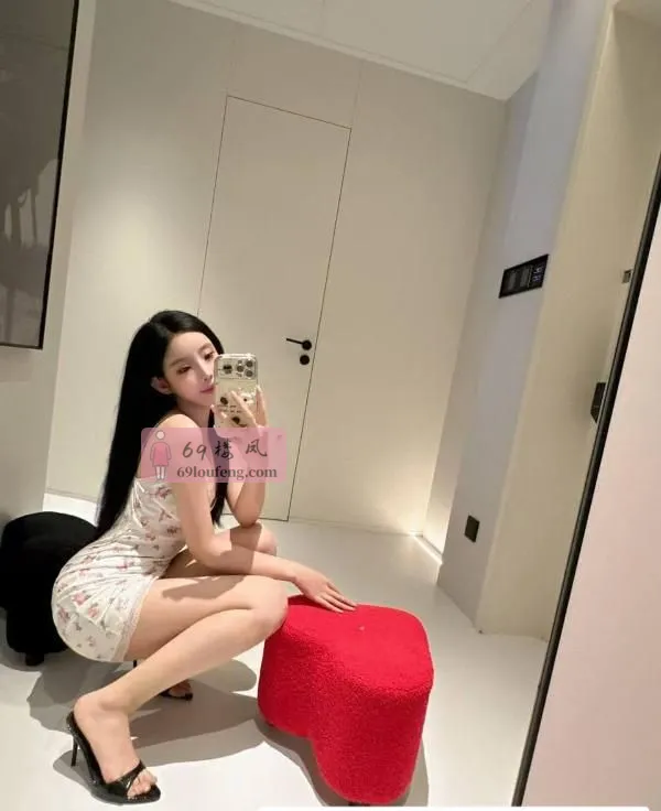 完美小蛮腰s身材尤妮 - 四川-成都 楼凤实拍第4张