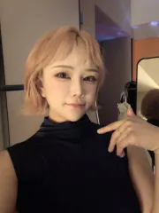 雁塔小女友思语 真实工作室环境 (地点：陕西 - 西安)