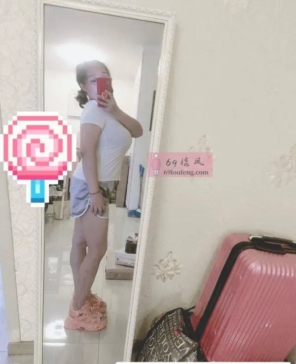 东门巨乳骚妇 - 四川-成都 楼凤实拍第3张