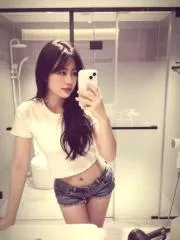 雨花柔柔前凸后翘 现场拍摄照片 (湖南 - 长沙)