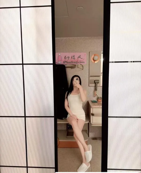 一字马瑜伽骚妹 - 江西-南昌 楼凤实拍第2张