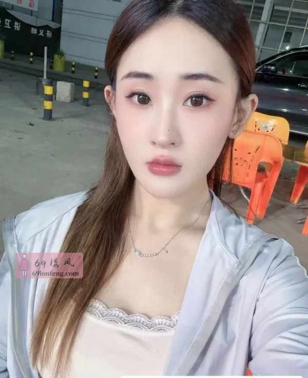 邻家软妹子 - 湖北-武汉 楼凤实拍第1张