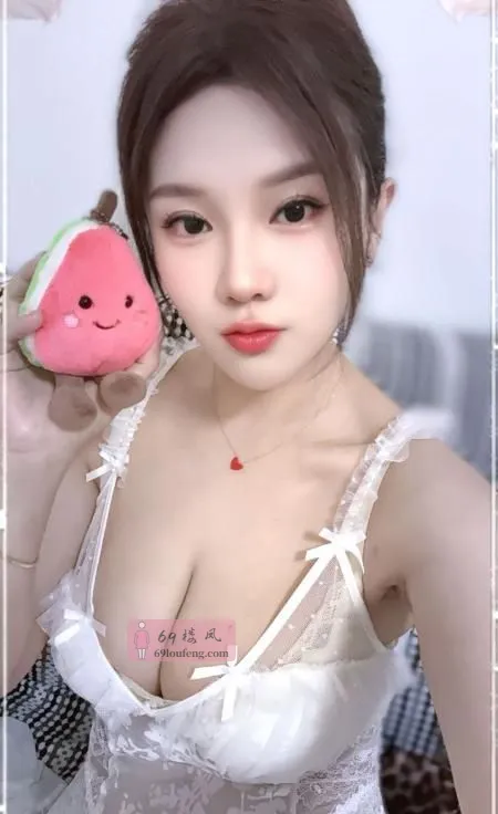 光谷豪乳兮月 - 湖北-武汉 楼凤实拍第1张