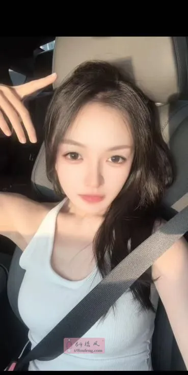 闷骚清纯女大 - 广东-广州 楼凤实拍第4张