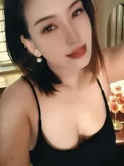 白嫩大屁股性感少妇 真实工作室环境 (地点：天津 - 滨海新区)
