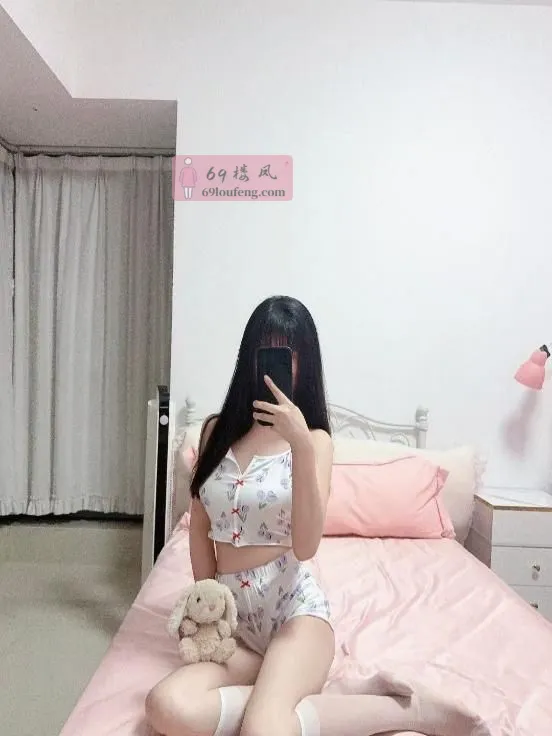 光谷性感大长腿馨儿 - 湖北-武汉 楼凤实拍第4张