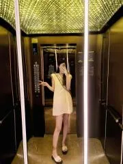 江苏 - 南京 在校兼职大长腿美女 纯天然无科技实景