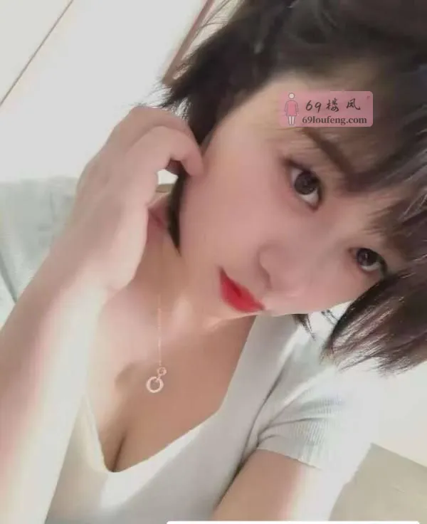 娇小可爱奶胸妹 - 江苏-苏州 楼凤实拍第2张