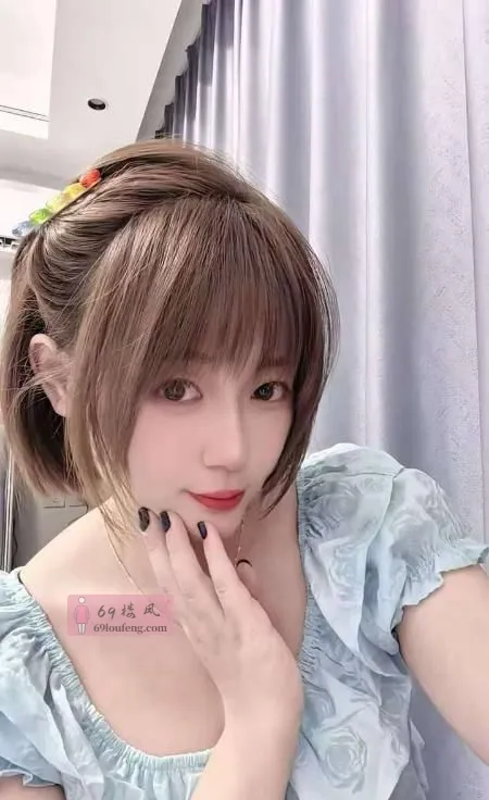 娇小可爱奶胸妹 - 江苏-苏州 楼凤实拍第3张