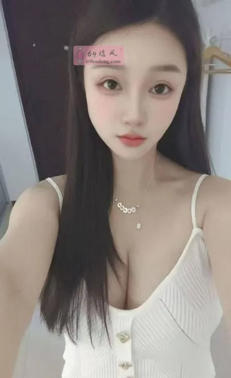 张家港性感小姐姐 - 江苏-苏州 楼凤实拍第3张