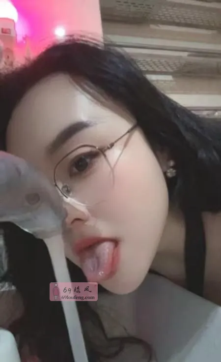 盘龙区眼镜妹 - 云南-昆明 楼凤实拍第1张