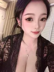 点击查看 安徽 - 合肥 蕾丝巨乳女神 更多实拍详情